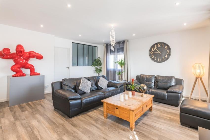 - Luxueux Casa Selva - Parking Gratuit - Spacieux - Balcon - Wifi Viriat Exterior photo